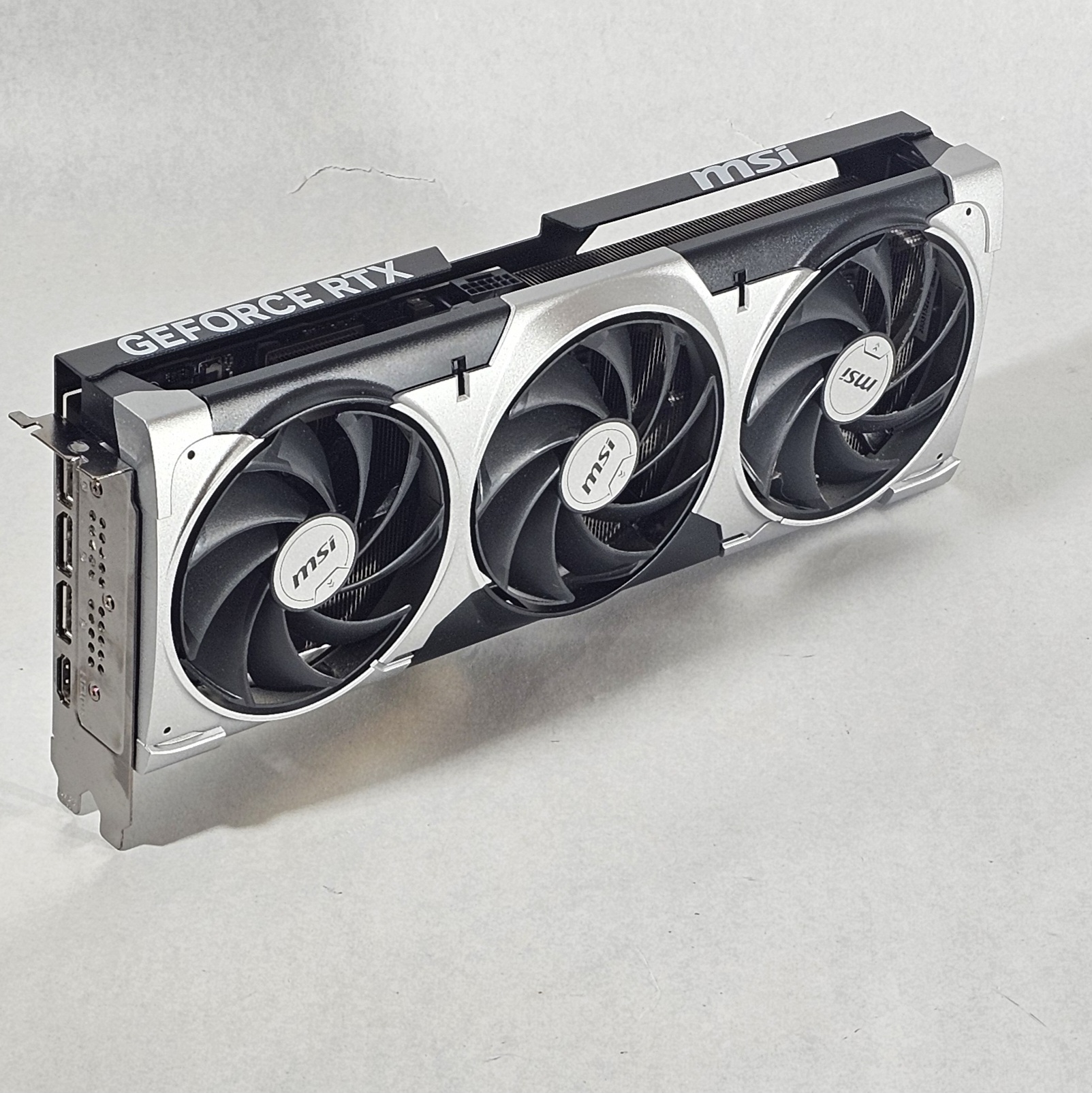 RTX 5070 MSI 12GB